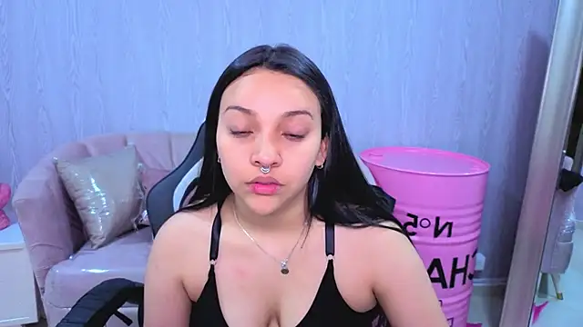 lia harper t online show from August 2026 02:57:02 AM