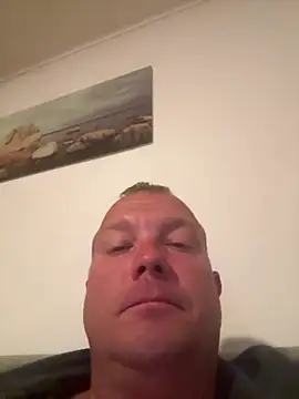 Snapshot of Goldenmoncsy chatting on May 2026 09:00:01 PM Goldenmoncsy online show from May 2026 09:00:01 PM