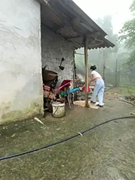 Lindan80 online show from May 2026 12:49:01 AM