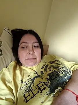 Snapshot of EmmaEmmy40 chatting on May 2026 10:31:01 AM EmmaEmmy40 online show from May 2026 10:31:01 AM