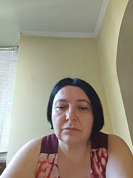 Snapshot of EmmaEmmy40 chatting on June 2026 04:10:01 PM EmmaEmmy40 online show from June 2026 04:10:01 PM