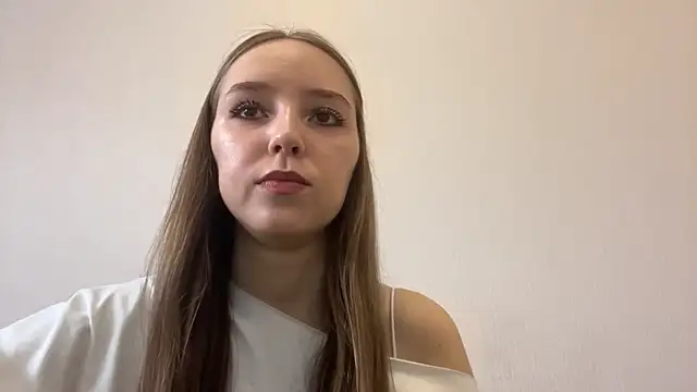 QueenBalensiefen online show from May 2026 03:46:02 AM