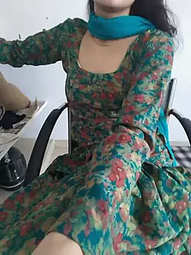 Snapshot of zoya_baby_ chatting on June 2026 07:25:01 AM zoya baby online show from June 2026 07:25:01 AM