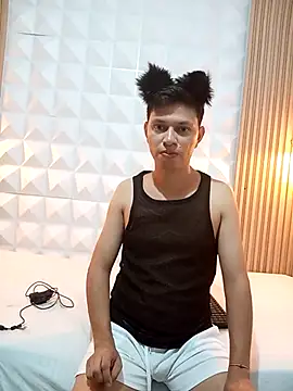 YARA RYU online show from May 2026 08:14:02 PM