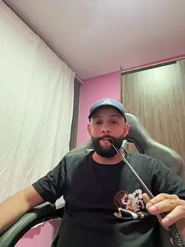 Snapshot of Ssombra_ chatting on July 2026 01:26:01 AM Ssombra online show from July 2026 01:26:01 AM