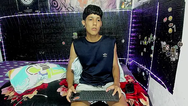 Snapshot of santos_dx chatting on June 2026 03:42:02 AM santos dx online show from June 2026 03:42:02 AM