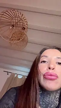 sweetemily xo online show from May 2026 04:09:02 AM