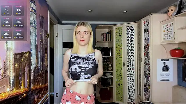 MonicaHolt online show from May 2026 10:33:02 AM