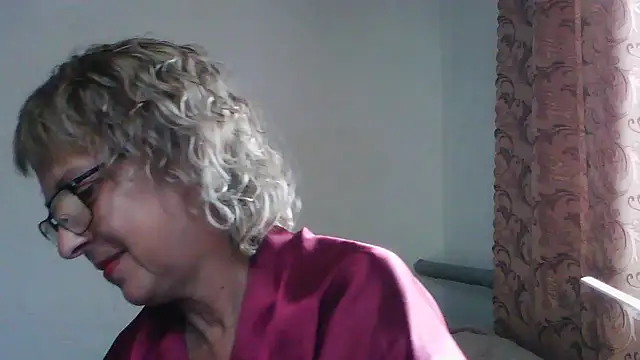Snapshot of ElizabethGorden chatting on July 2026 05:56:01 AM ElizabethGorden online show from July 2026 05:56:01 AM