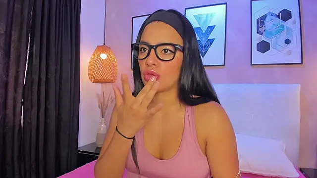Hilaryportman149 online show from May 2026 12:43:01 PM
