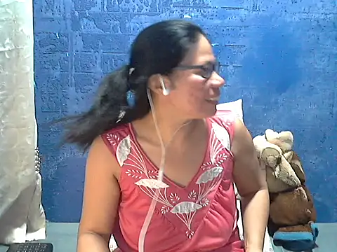 Snapshot of hotchilimom chatting on May 2026 09:06:02 AM hotchilimom online show from May 2026 09:06:02 AM