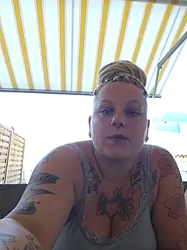 Lady Peggi online show from June 2026 08:30:02 AM
