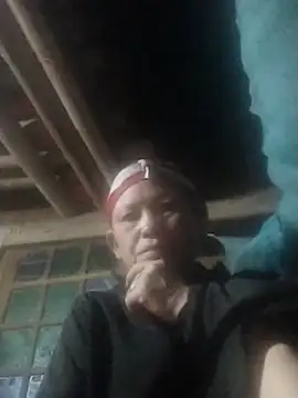yeuanh1 online show from May 2026 10:07:01 PM