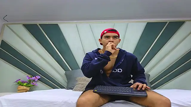 Snapshot of Sebastian_Vega chatting on May 2026 11:13:02 PM Sebastian Vega online show from May 2026 11:13:02 PM