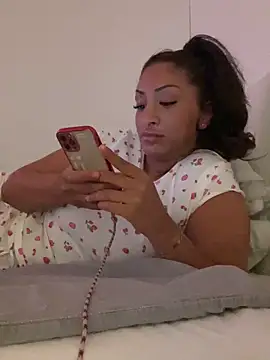 juicyprincess66 online show from June 2026 07:51:02 PM