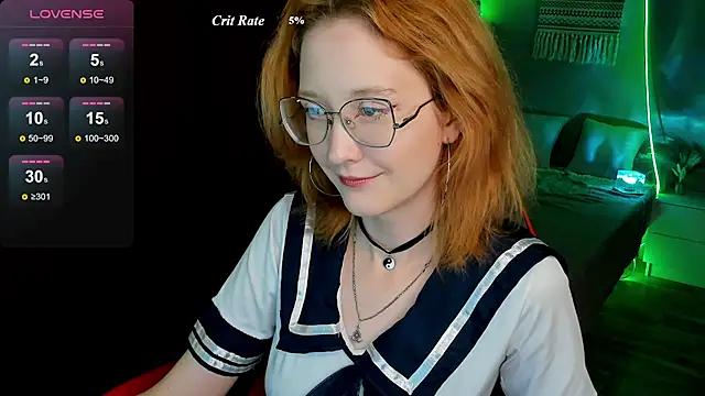 Snapshot of LunaTerry chatting on June 2026 08:17:01 AM LunaTerry online show from June 2026 08:17:01 AM