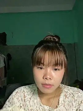 Snapshot of Cry_sexy chatting on May 2026 04:34:01 PM Cry sexy online show from May 2026 04:34:01 PM