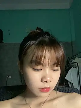 Snapshot of Cry_sexy chatting on May 2026 04:22:02 PM Cry sexy online show from May 2026 04:22:02 PM