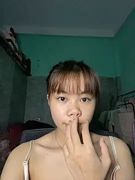 Snapshot of Cry_sexy chatting on June 2026 02:34:02 AM Cry sexy online show from June 2026 02:34:02 AM