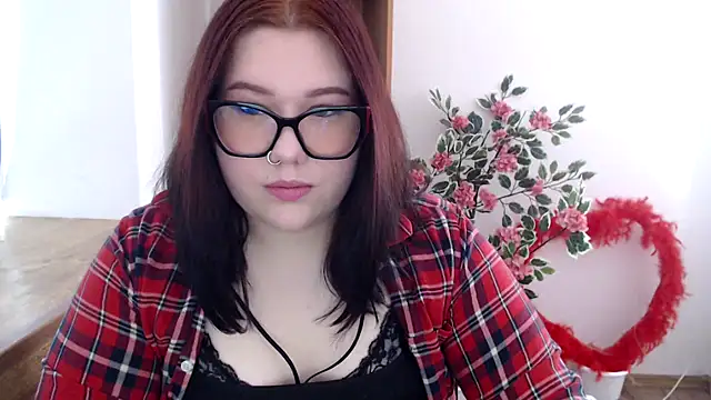 Snapshot of KarolinasHot chatting on May 2026 08:42:01 AM KarolinasHot online show from May 2026 08:42:01 AM