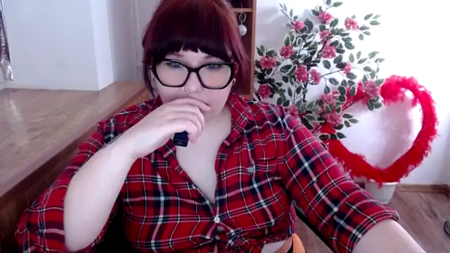 Snapshot of KarolinasHot chatting on May 2026 12:39:01 AM KarolinasHot online show from May 2026 12:39:01 AM