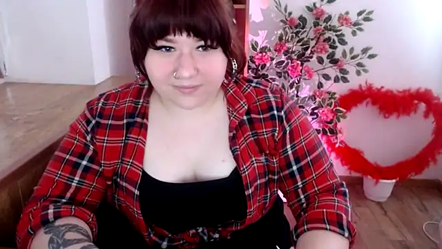 Snapshot of KarolinasHot chatting on May 2026 06:50:01 PM KarolinasHot online show from May 2026 06:50:01 PM