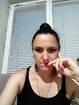 Snapshot of MillaMia45 chatting on May 2026 05:50:02 PM MillaMia45 online show from May 2026 05:50:02 PM