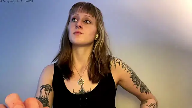 Snapshot of LaraLovely chatting on June 2026 06:02:01 PM LaraLovely online show from June 2026 06:02:01 PM
