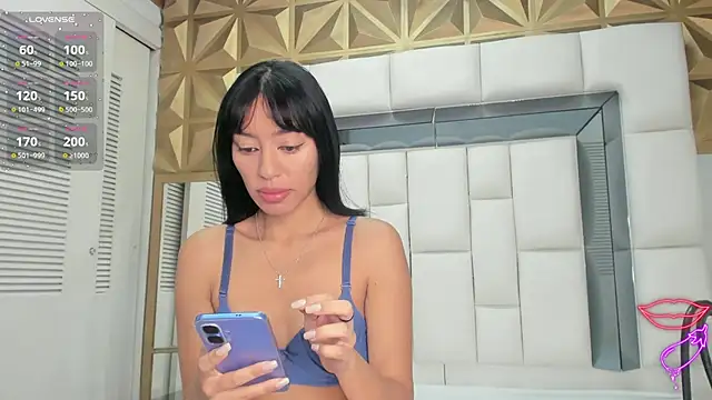 Snapshot of peyton_luoise27 chatting on June 2026 01:20:02 PM peyton luoise27 online show from June 2026 01:20:02 PM