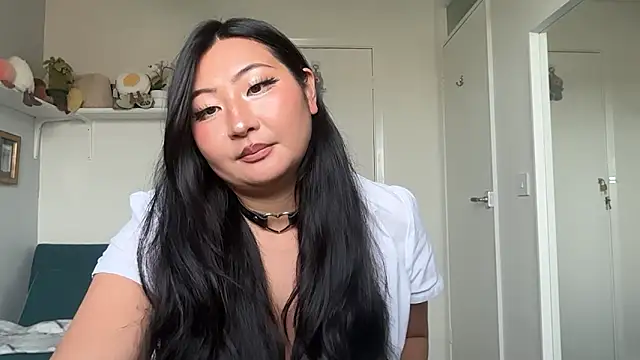 tomokidokii online show from May 2026 01:27:02 PM