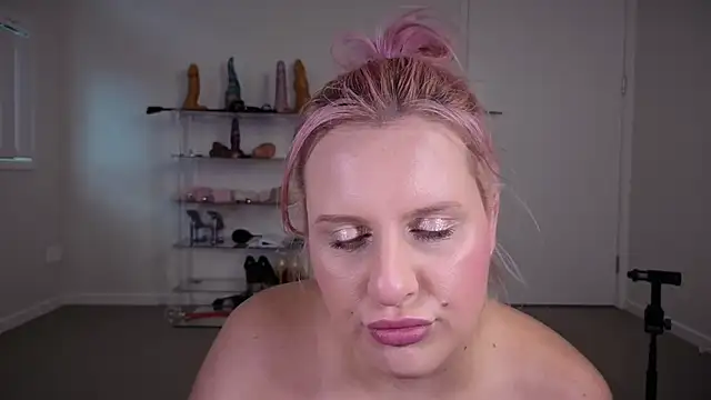 Alexisdownunderx online show from May 2026 01:14:01 AM