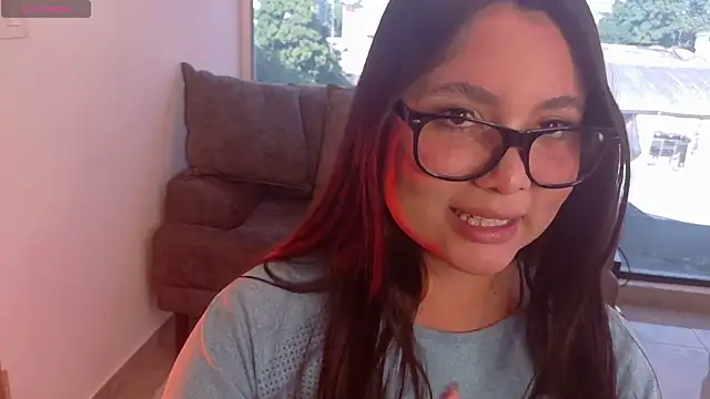 Snapshot of Eva-Apple chatting on June 2026 08:56:02 PM Eva-Apple online show from June 2026 08:56:02 PM