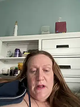Snapshot of Kellilyn10 chatting on May 2026 02:34:01 PM Kellilyn10 online show from May 2026 02:34:01 PM