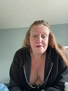 Snapshot of Kellilyn10 chatting on June 2026 02:09:01 PM Kellilyn10 online show from June 2026 02:09:01 PM