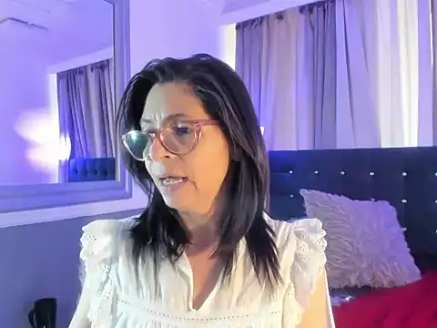 lena gray online show from June 2026 03:11:02 PM