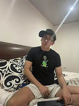 nikolasmalek89 online show from May 2026 02:17:01 AM