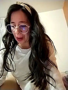 Snapshot of Annie_loveer chatting on June 2026 03:15:02 AM Annie loveer online show from June 2026 03:15:02 AM