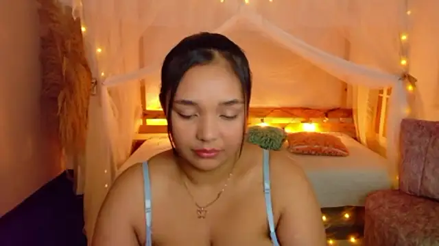leoneriss online show from June 2026 10:00:02 PM