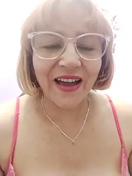 vitaminafranccesca online show from June 2026 04:56:01 AM