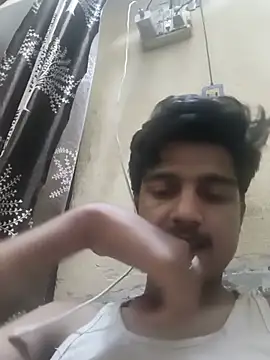 Snapshot of your_shezada chatting on June 2026 07:01:01 PM your shezada online show from June 2026 07:01:01 PM