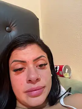 Snapshot of belababyy chatting on May 2026 11:23:01 PM belababyy online show from May 2026 11:23:01 PM