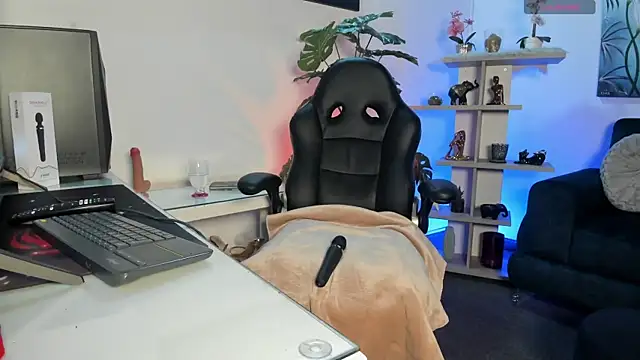 lexietaylor online show from July 2026 12:34:01 PM