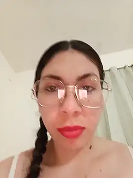 Mia essence online show from June 2026 10:47:02 PM