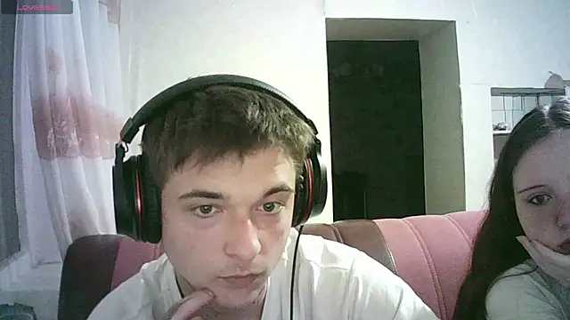 Snapshot of KittyFlicker chatting on May 2026 05:09:01 PM KittyFlicker online show from May 2026 05:09:01 PM