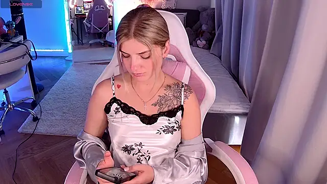 Leri One online show from June 2026 06:36:02 AM