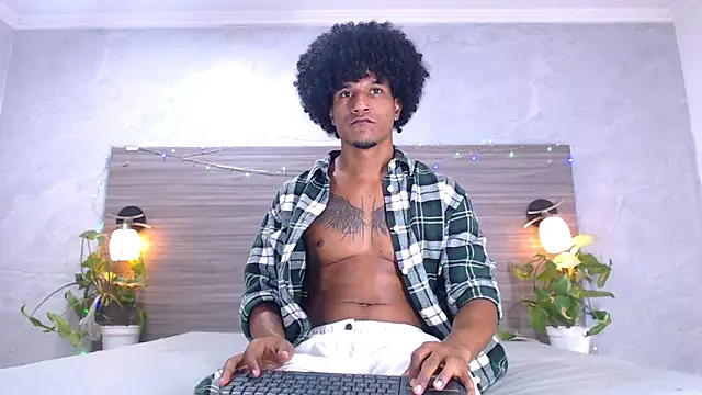 Dilan Hall online show from May 2026 07:10:01 PM