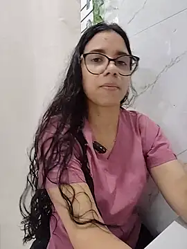 alanahot94 online show from July 2026 04:09:02 PM