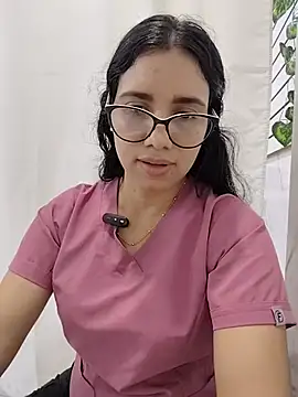 alanahot94 online show from July 2026 07:21:01 PM