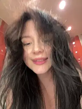 Snapshot of EvaHearts chatting on May 2026 01:56:01 AM EvaHearts online show from May 2026 01:56:01 AM