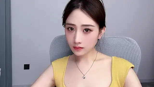  222Mia online show from June 2026 05:02:02 AM